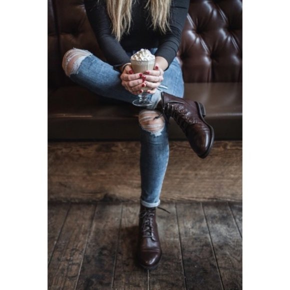 Frye Erin Lug Work Lace Up Combat Cognac Brown Leather Winter Fall Ankle Boot - Picture 7 of 16